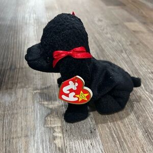 GiGi the dog. Brand new condition. Perfect gift for the holidays❄️